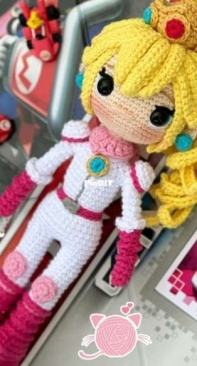 Male Crochet - Peach Kart - Spanish