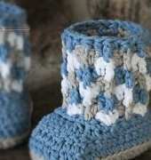 Newborn Knots- Amanda Chapman- 47 Cable Link Shell Baby Booties