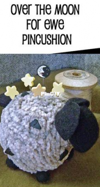Just Another Button Company - Over the Moon for Ewe - Pincushion - P1020