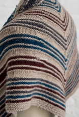 Racha Shawlette by Quinn Reverendo-Free