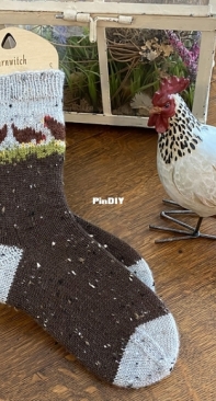 Don’t forget the Chickens! Socks by Sophie Skinner-Free