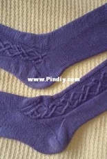 Emerging Cables socks