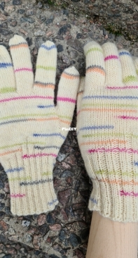Mamma Lenas Vante -Gloves  by Allis Hultén-English, Swedish-Free
