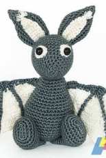 Janine - Elsa the Bat - German - Free