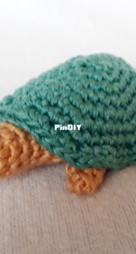 Amigurumi turtle