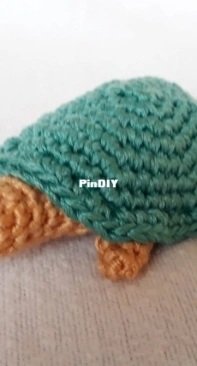 Amigurumi turtle