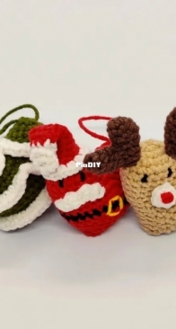 Pattern Peak Co - 3 in 1 Christmas Hearts