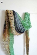 Debut Shawl by Katiuscia Bayslak -English, Italian - Free