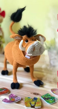 Knitted Miracles Co - Anna Bagrova - Pumbaa - Pumba - Portuguese - Translated