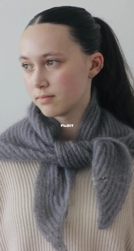 Vera Scarf by Ekaterina Filippova-Blanchard