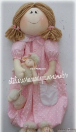Atelier Coração de Pano  - Boneca Porta Fraldas - Portuguese