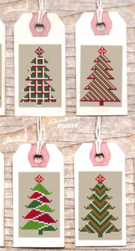 Stitch Mom Studio - Christmas Tree Tags