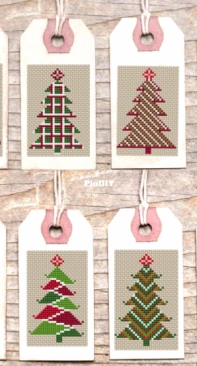 Stitch Mom Studio - Christmas Tree Tags