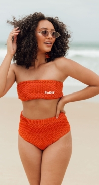 Circulo SA - Mariane Machado - Bandeau Bikini - Biquíni Faixa - Portuguese - Free