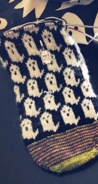 Valorie Wibbens - Happy Haunts Socks