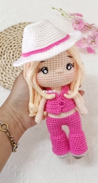 Crochet Garage - Barbie Doll