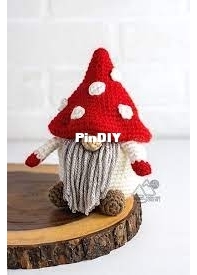 Winding Road Crochet - Lindsey Dale - Crochet Mushroom Gnome - Free