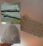 Set of mittens and hat