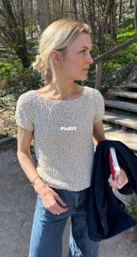 Wave Tee by Mette Wendelboe Okkels - PetiteKnit