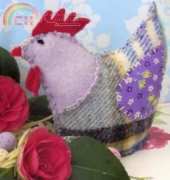 Bustle & Sew  Little Hen Softie - Free