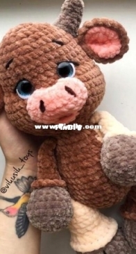Vikusik Toys - Victoria / Viktoriya Kravchenko - Bull Marik - English Translation
