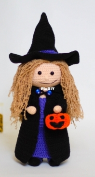 Anna Tee Design - Anna Tolbert - Halloween Costume for Jennifer