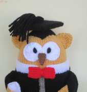 Knitted owl