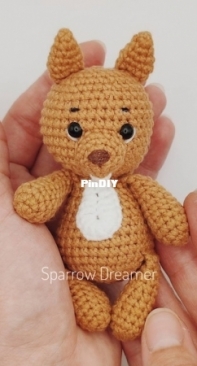 Sparrow Dreamer - Lyubov Ponomarenko - Mini Squirrel