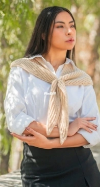 Sundance Scarf by Vanessa Coscarelli Black - Yarnalia - Free