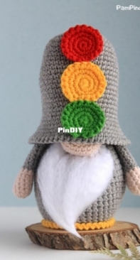 Pam Pino Design - Nazeli Mkrtchyan-Tadevosyan - Traffic Lights Gnome