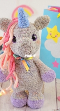 Sweet Oddity Art - Carolyne Brodie - Shila the Unicorn - Free