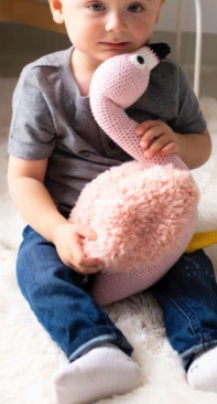 Lion Brand Yarns - Florence Flamingo -  Free