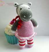 Lynne Rowe - hippo twins - harry and Harriet english pattern