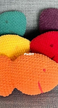 Colorful Fish Crackers - CuddleRooShop - English