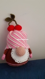 gnome  cupcake