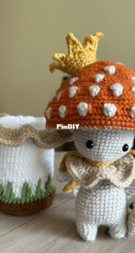 Chrisette Designs - Lizette Lee - Mushroom Prince Kinoko and Kat the Caterpillar