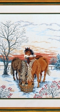 Eva Rosenstand 12-768 Horses in snow
