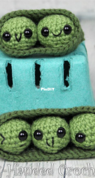 The Left-Handed Crocheter - Jennifer Adams -Peas in a Pod