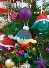 Fluff & Fuzz-Knitted Festive Birdies -Amanda Berry -Free