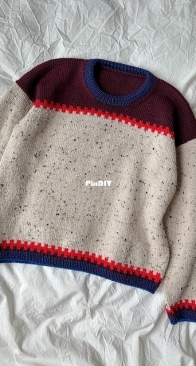 Cross Sweater - PetiteKnit - English