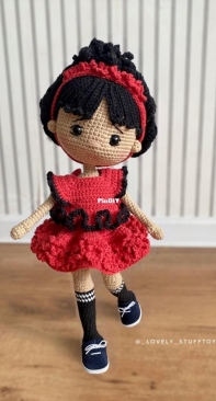 Lovely Stufftoys - Ania / Anna Nowikiewicz  - Vivianne the Doll