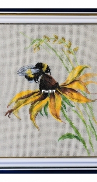 Aries. Bumblebee.