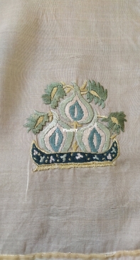 Embroidered runner