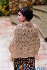 Handspun Medallion Stole by Dorothy Reade and Donna Druchunas