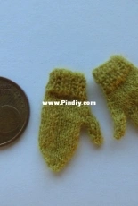 Mittens for barbie doll