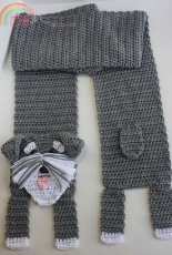 Crochetions - Shelley Brown - Schnauzer Scarf
