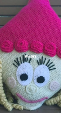 Sharpin Designs - Care Sharpin - Princess Pillow