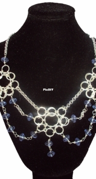 Elegant necklace