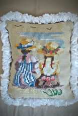AOY small pillow