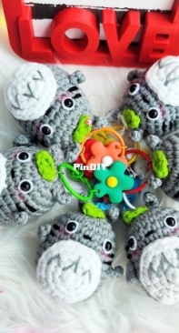 Totoro keychain